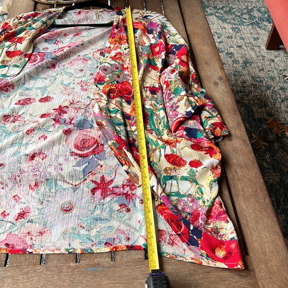 Trend shop colorful kimono in size small - Picture 7 of 8